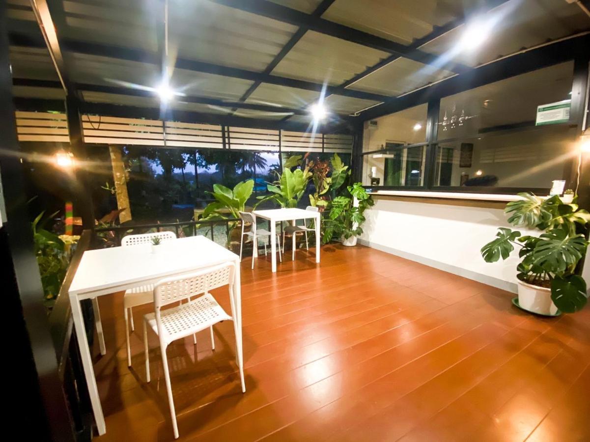 Sameikei Homestay Phrae Exterior foto