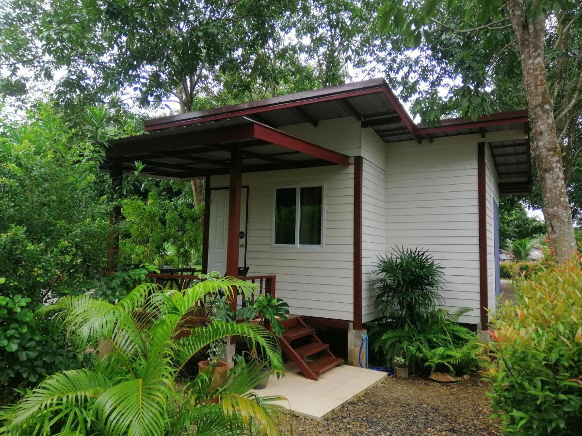Sameikei Homestay Phrae Exterior foto